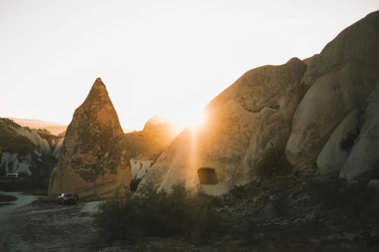 Desert Resorts for Tranquil and Unique Escapes