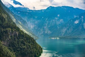 Stunning National Parks for Autumn Vacations