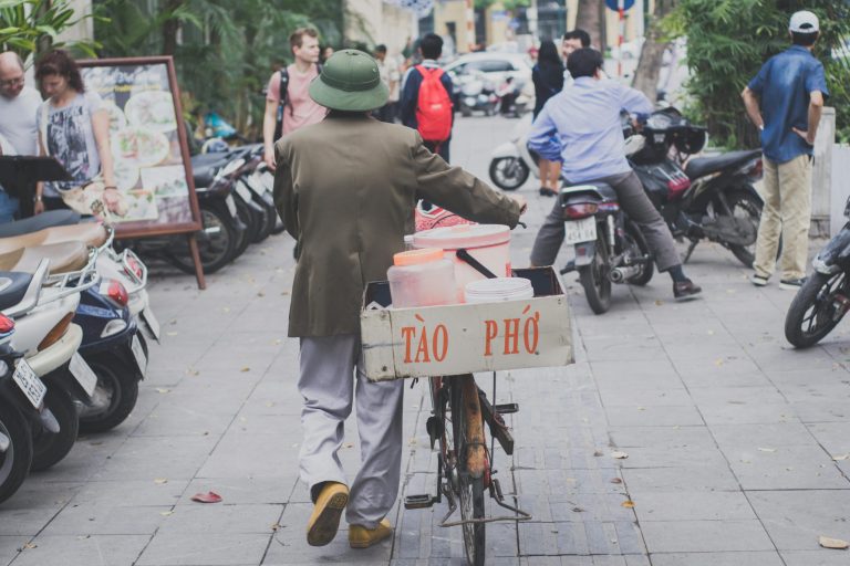 Global Street Food Trends Shaping Our Palates